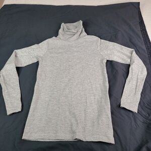 Athleta M Womens Medium Flurry Blizzard Shine Gray Turtleneck Long Sleeve
